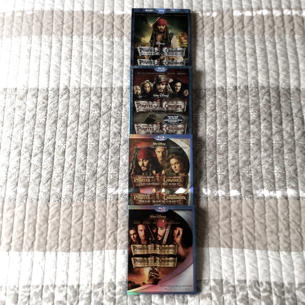 Blu-Ray Pirates of the Caribbean (4)